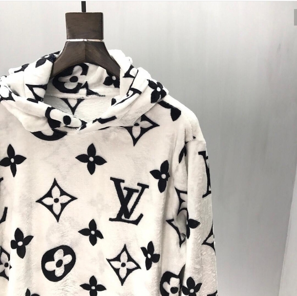 Louis Vuitton | Sweaters | Lv Fleece 
